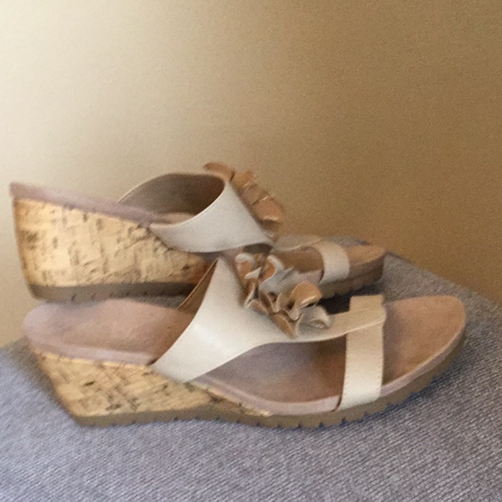 Life Stride Sandals